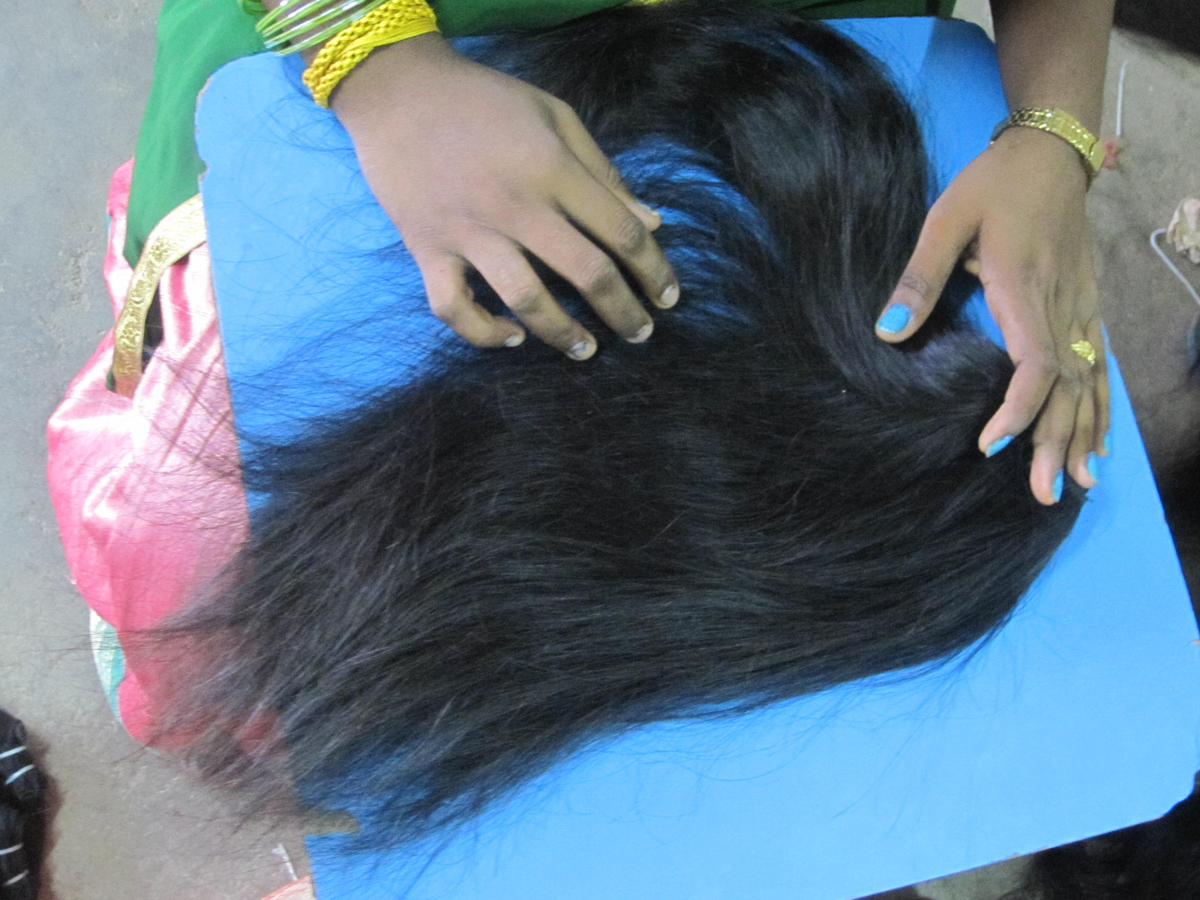 Removing the lice from Hair Extensions